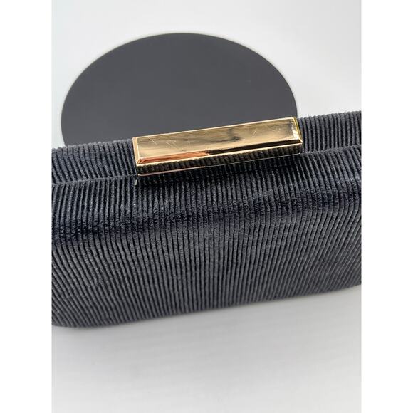 Sondra Roberts Designer Black Fabric Pleated Evening  Clutch - Picture 4 of 10